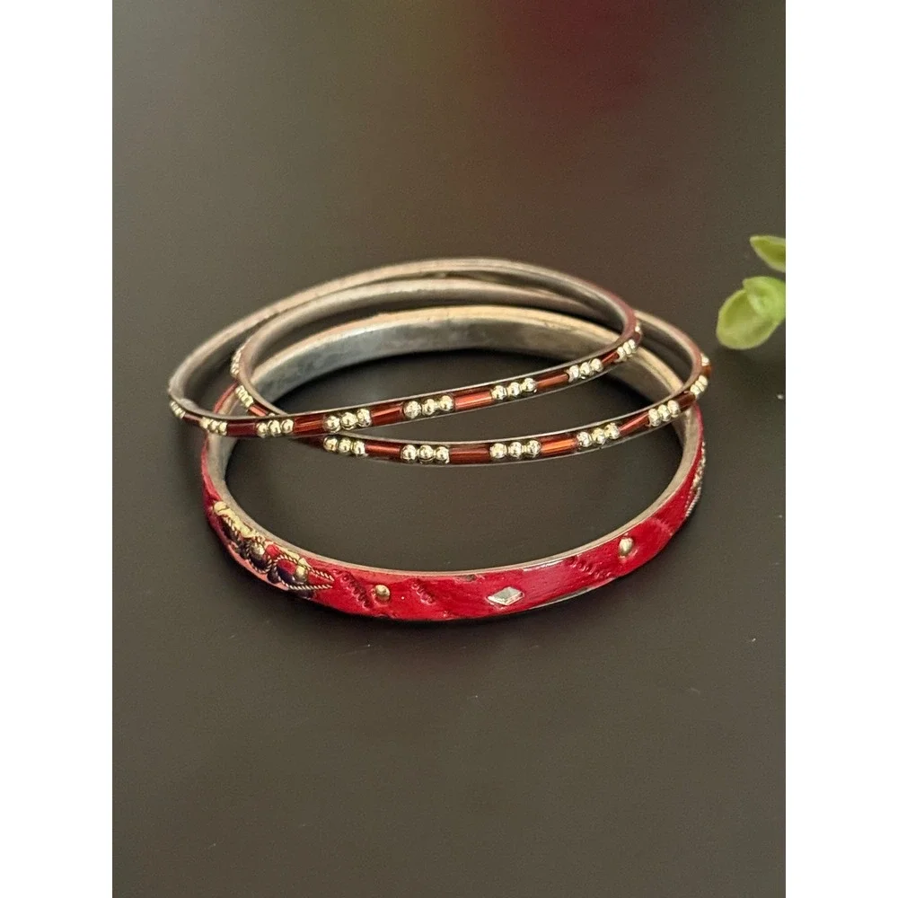 Boho Red Silver Bangle Bracelet Set 3pc Embossed Floral Beaded Stackable Womens